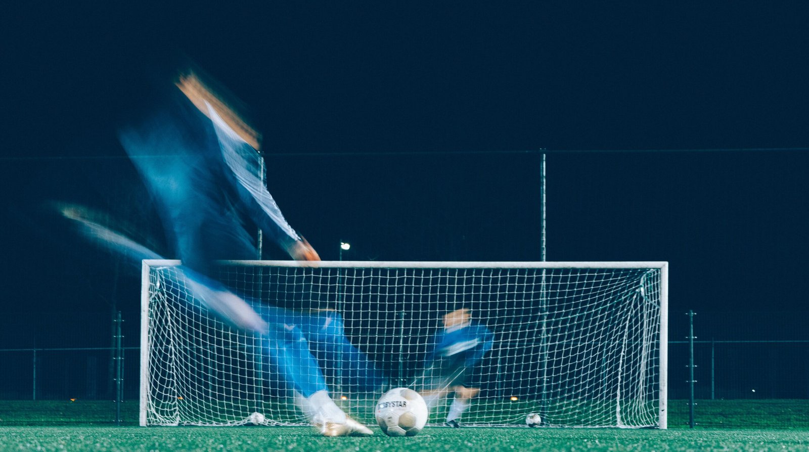 O Declínio do Futebol Brasileiro e Mundial: Mudanças e Desaprovação do Público